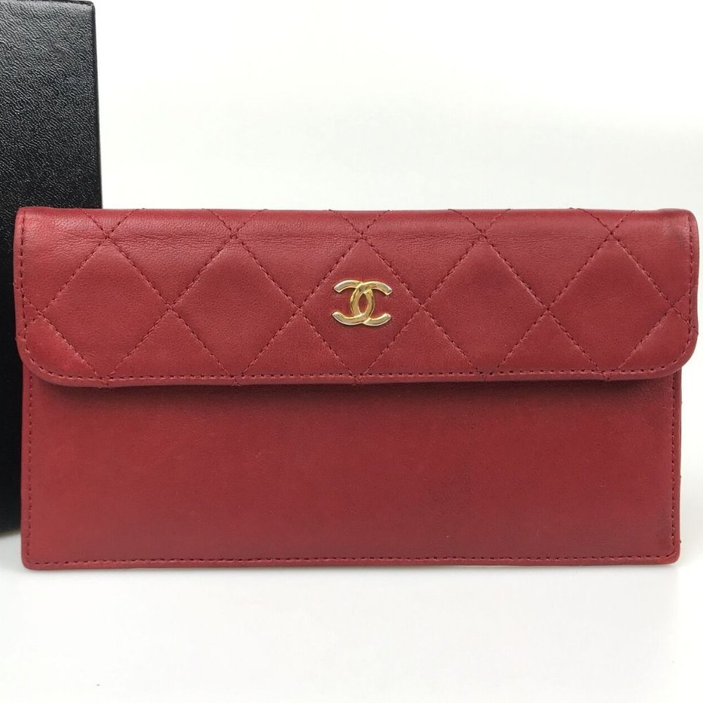 CHANEL Bag Pouch Lambskin Matelasse red Leather Authentic wallet - Picture 3 of 11